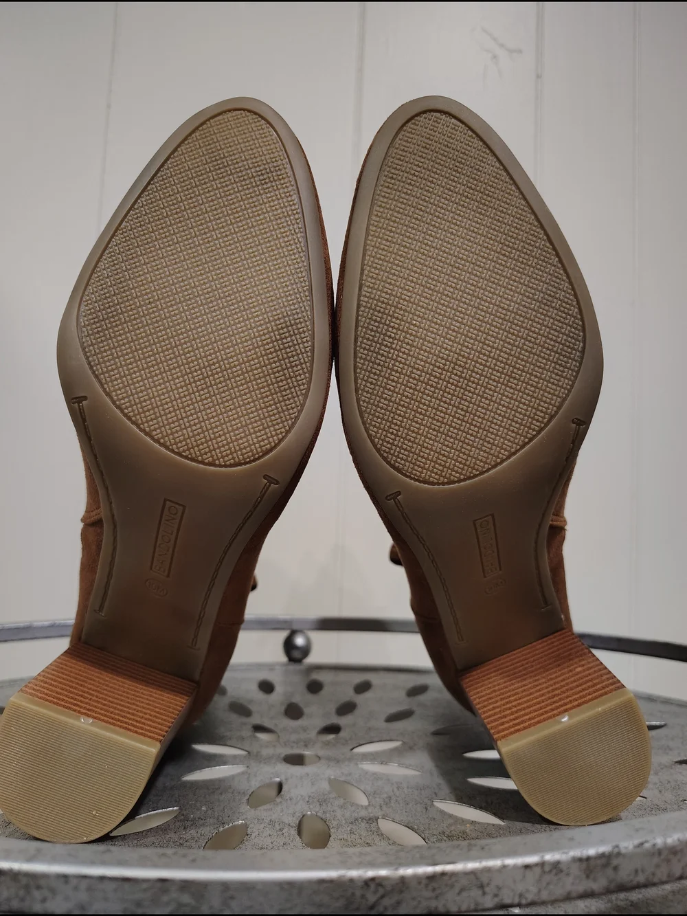Bandolino ocorn Booties